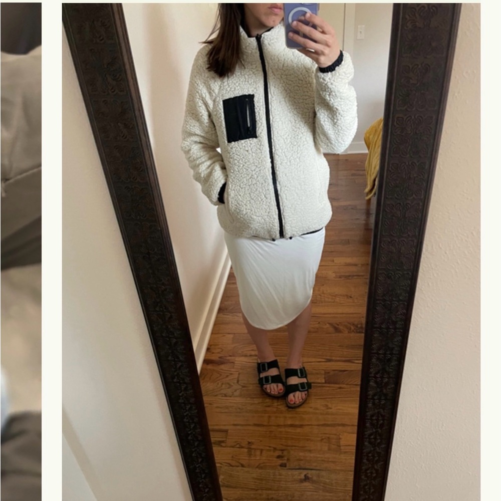 S Ingrid + Isabel Maternity Reversible Sherpa Jacket - Picture 11 of 11